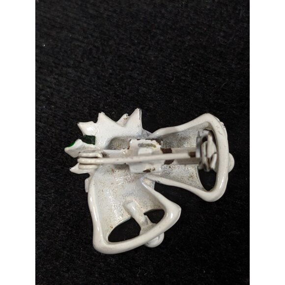 Vintage Christmas Bell Pin Brooch White Metallic Red holly Berry - Picture 5 of 8
